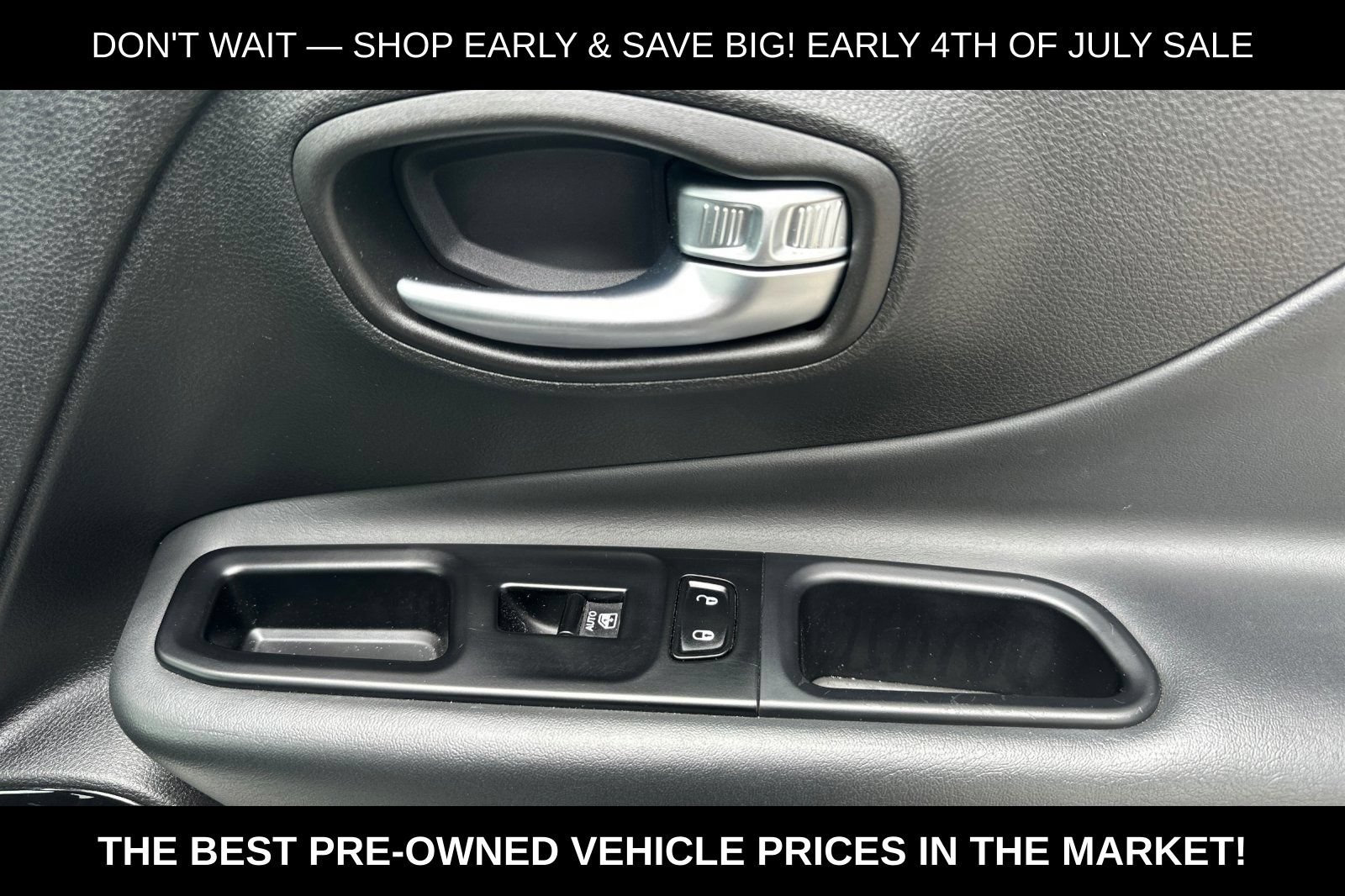Used 2022 Jeep Renegade Altitude AWD/4WD image 22