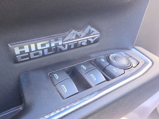 Used 2023 Chevrolet Silverado 1500 High Country w/ High Country Premium Package AWD/4WD image 35