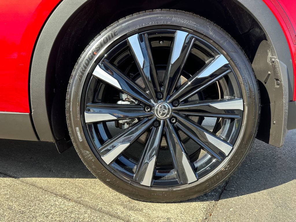 Certified 2026 Toyota Crown Platinum AWD/4WD image 28