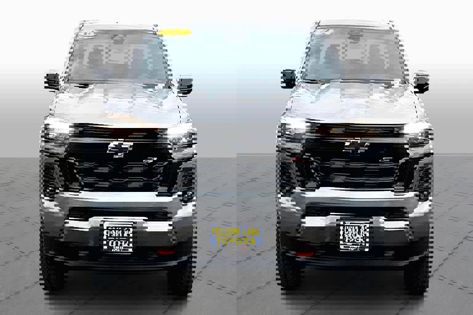 Used 2024 Chevrolet Colorado Z71 w/ Z71 Convenience Package 2 image 3