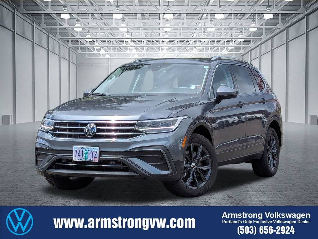 Certified 2024 Volkswagen Tiguan SE w/ Panoramic Sunroof Package image 1
