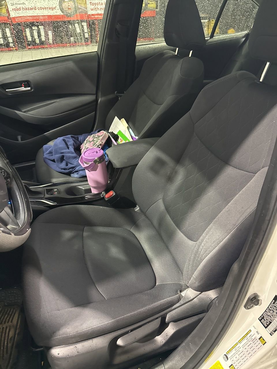 Used 2021 Toyota Corolla LE image 9