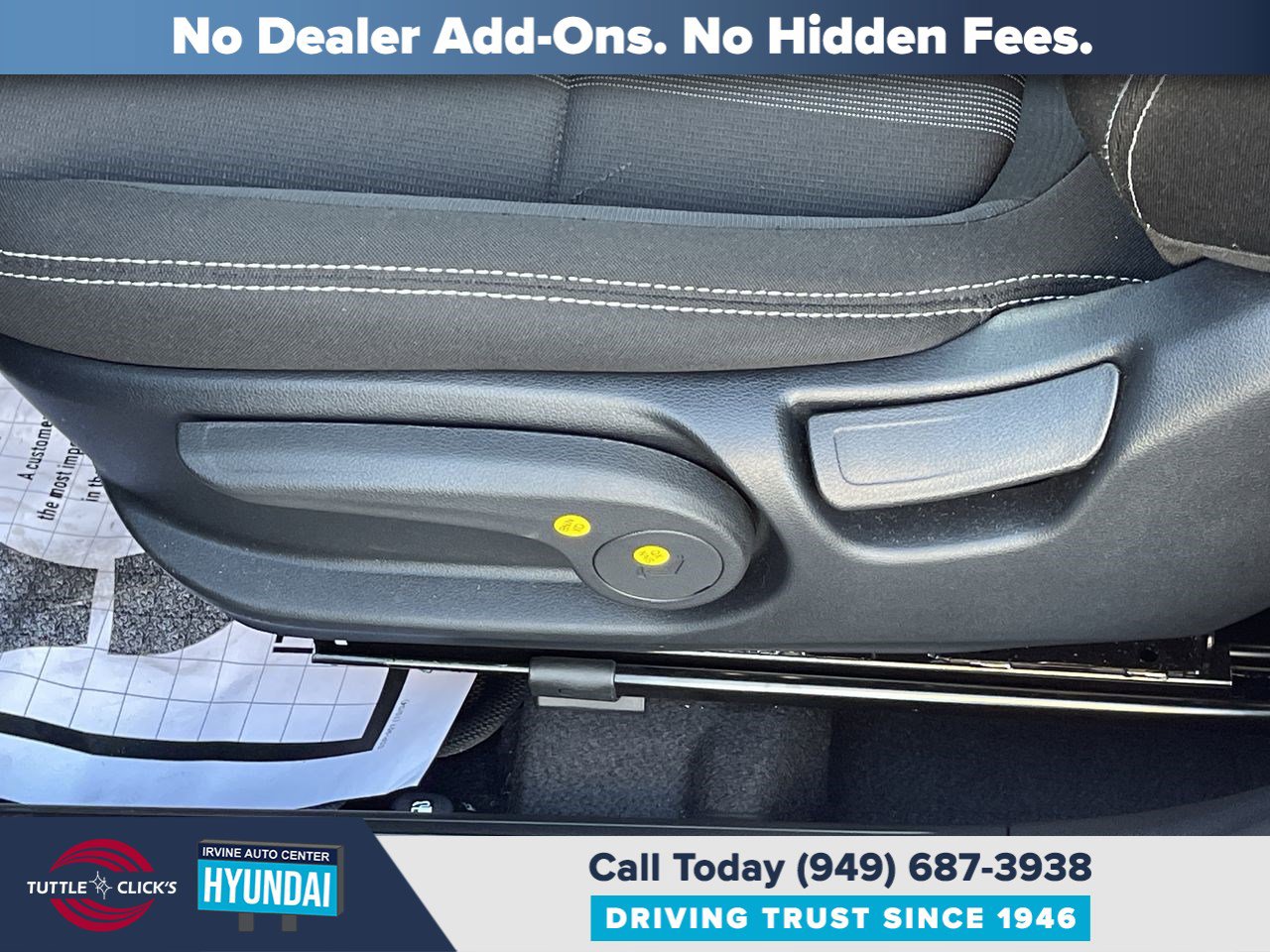 Certified 2025 Hyundai Venue SEL image 22