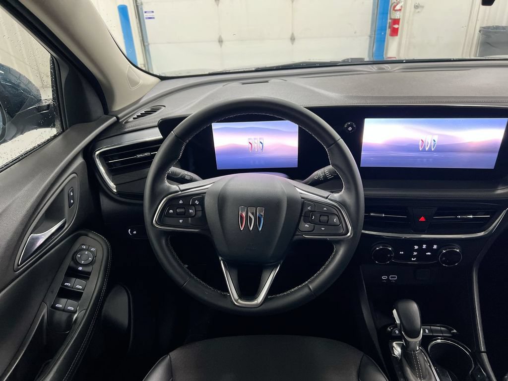 Used 2025 Buick Encore GX Preferred FWD image 11