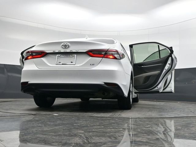 Used 2022 Toyota Camry LE image 36