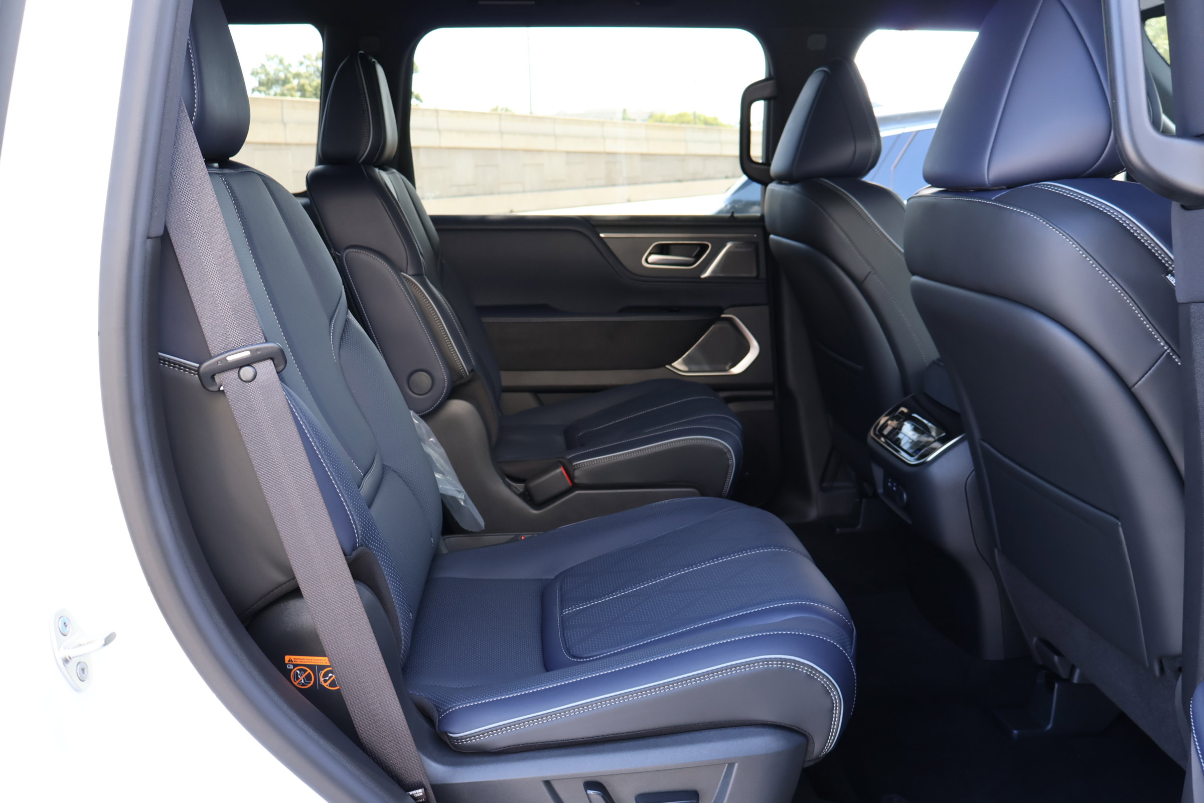 New 2026 INFINITI QX80 4WD image 23