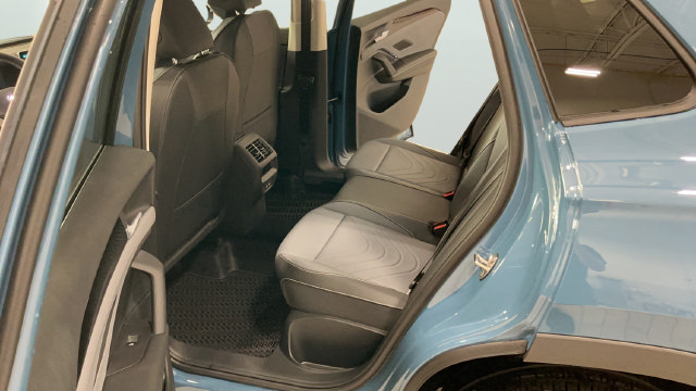 New 2026 Volkswagen Tiguan SE AWD/4WD image 16