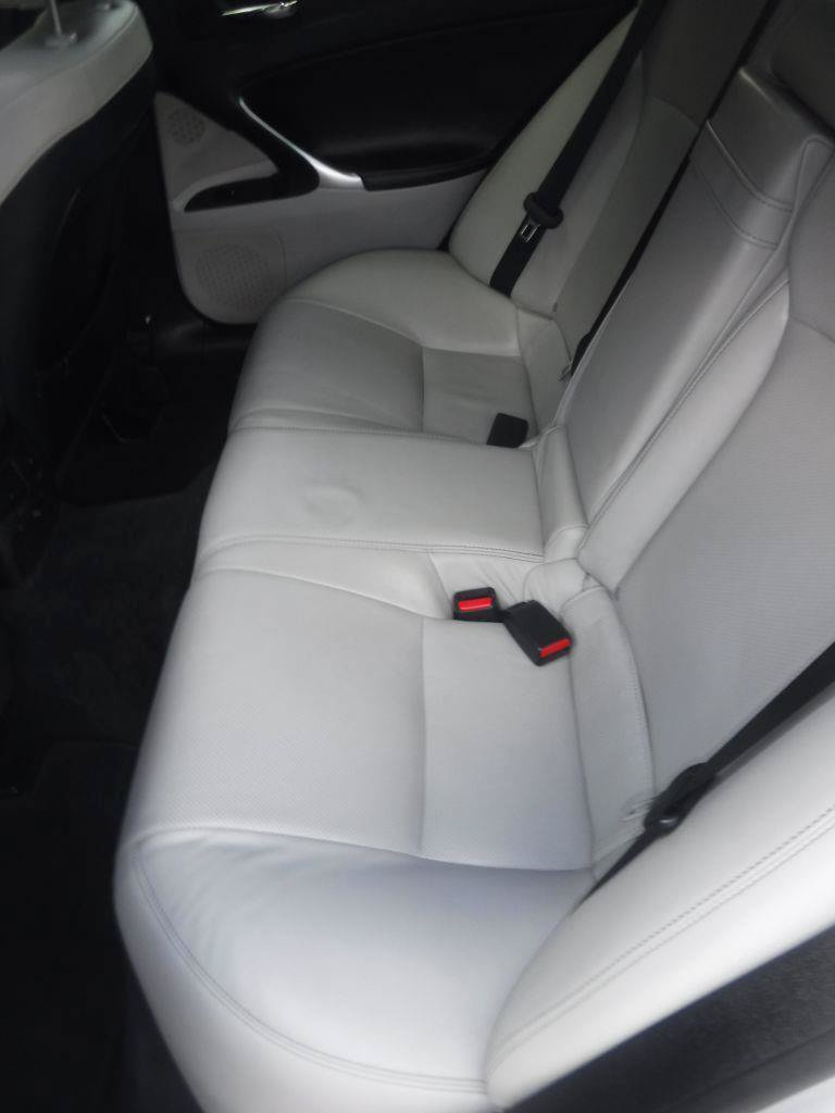 Used 2011 Lexus IS 250 w/ Premium Pkg Value Edition RWD image 28
