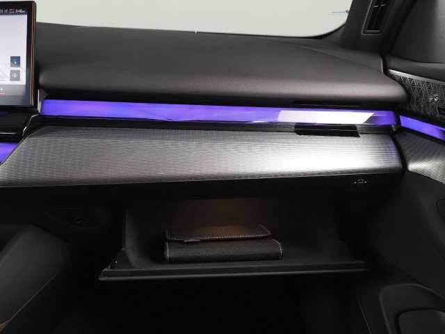 Used 2025 BMW i5 eDrive40i w/ M Sport Package image 53