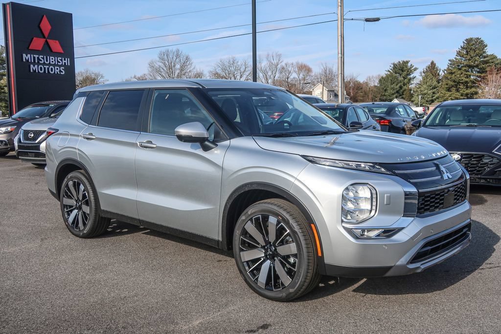 New 2026 Mitsubishi Outlander SE