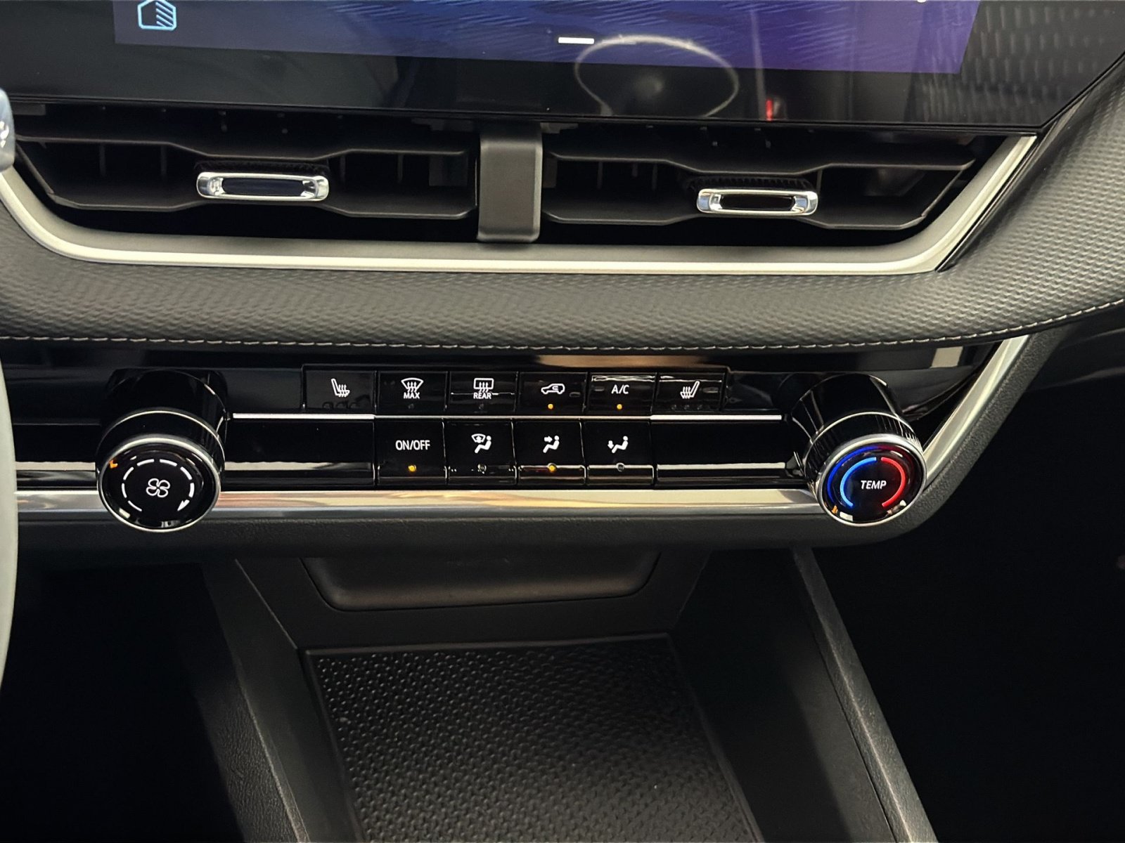 New 2027 Chevrolet Equinox LT w/ Safety and Technology Package AWD/4WD image 21