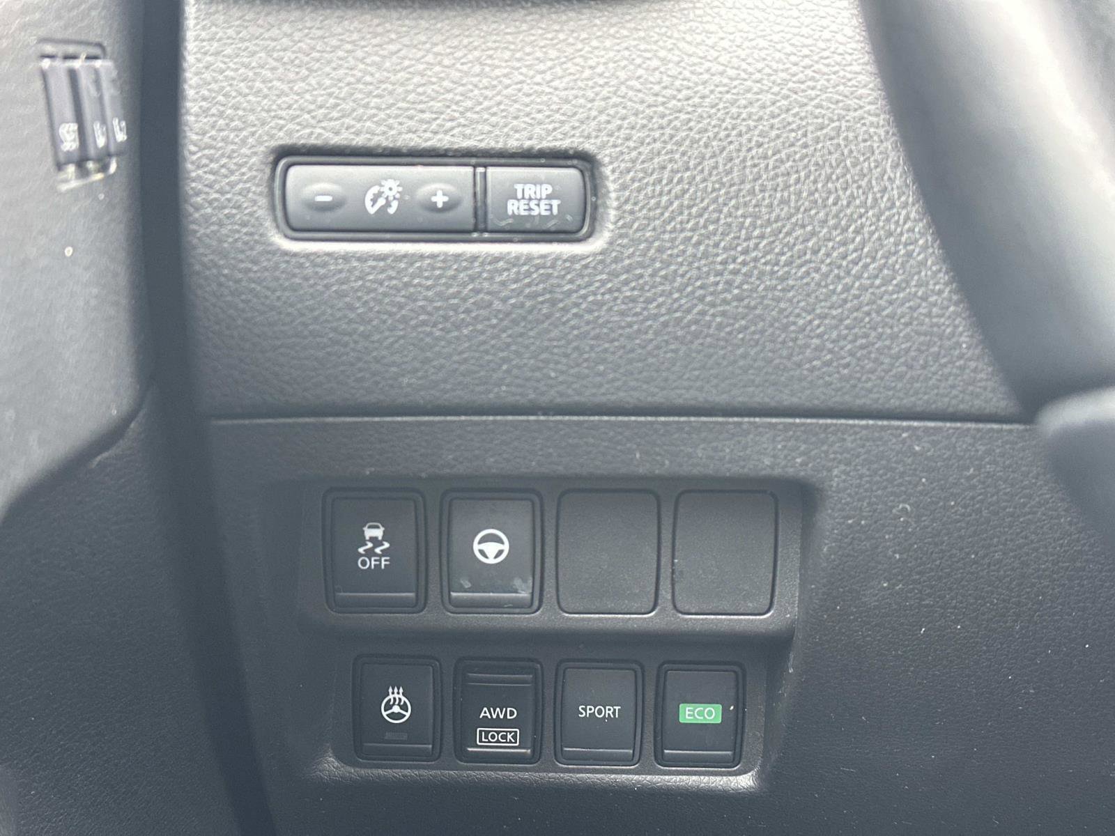 Used 2021 Nissan Rogue Sport SL w/ Premium Package image 26