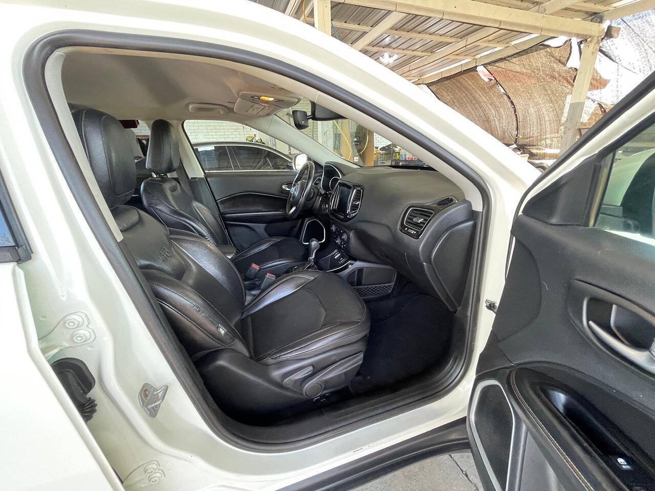 Used 2019 Jeep Compass Limited FWD image 17