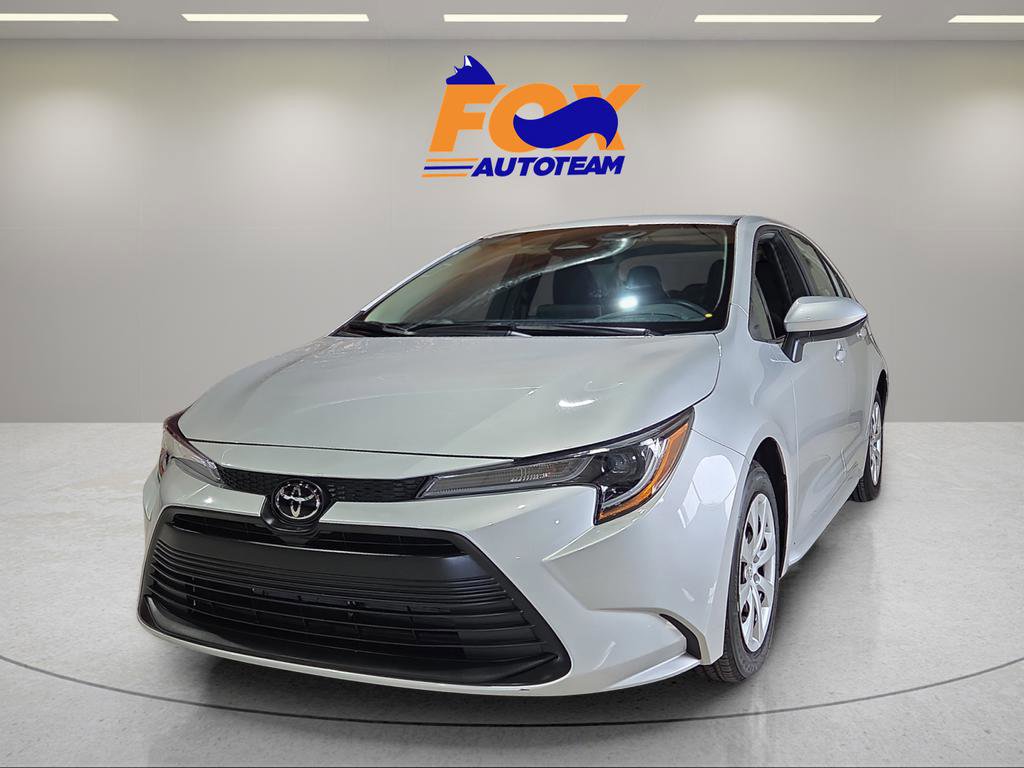 Certified 2024 Toyota Corolla LE image 1
