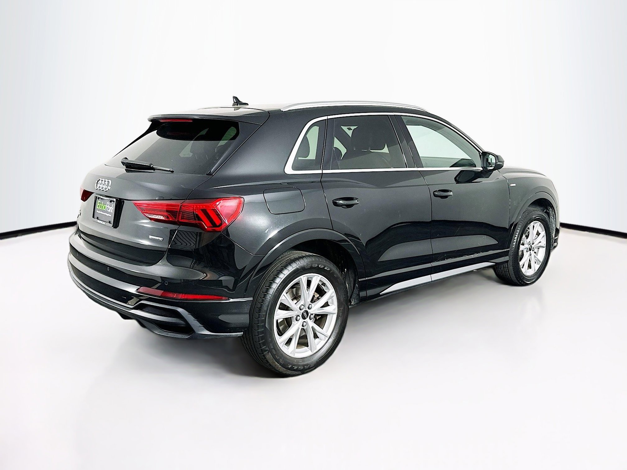 Used 2024 Audi Q3 2.0T Premium image 9