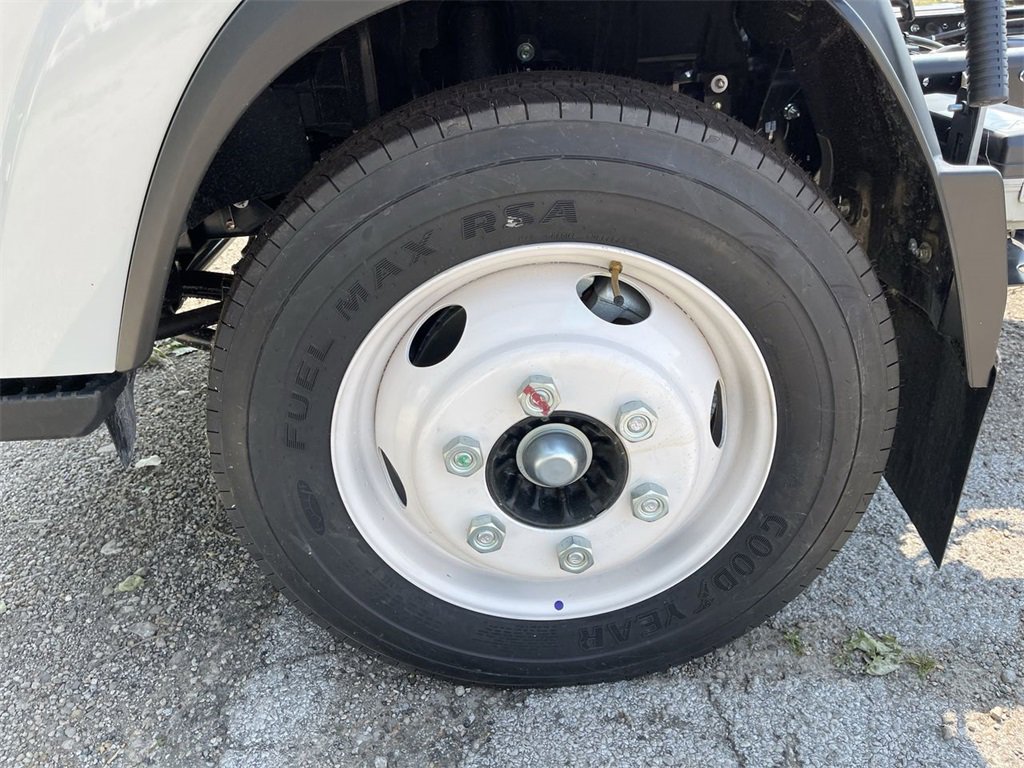 New 2024 Chevrolet Low Cab Forward image 6