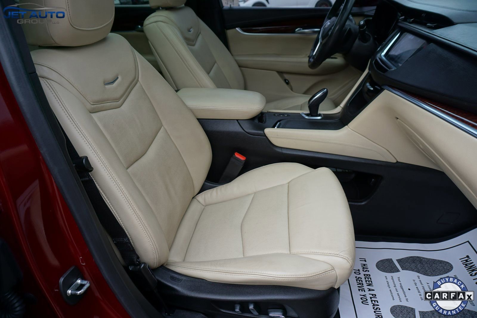 Used 2018 Cadillac XT5 Luxury w/ Driver Awareness Package image 25