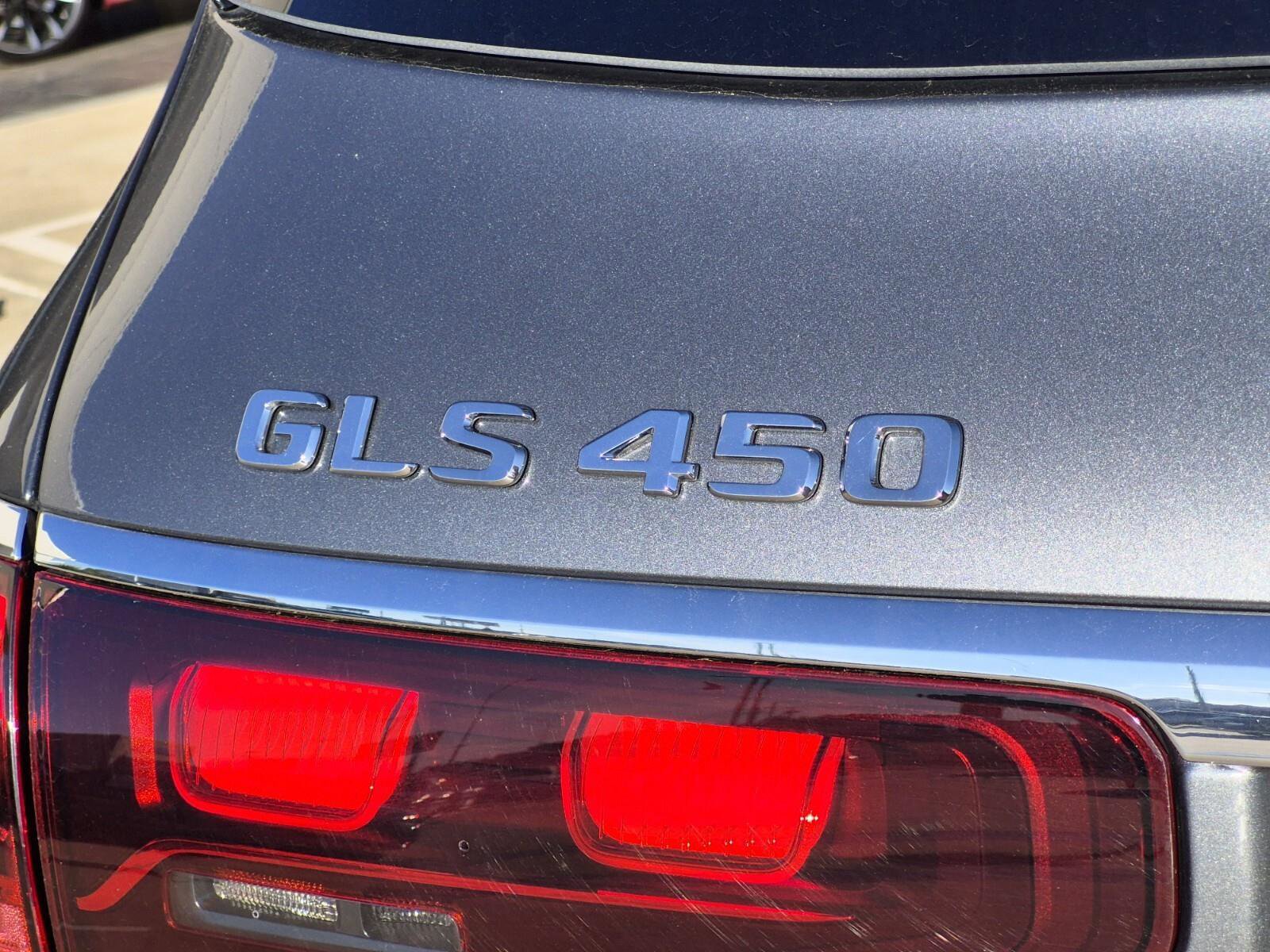 Used 2024 Mercedes-Benz GLS 450 4MATIC image 10