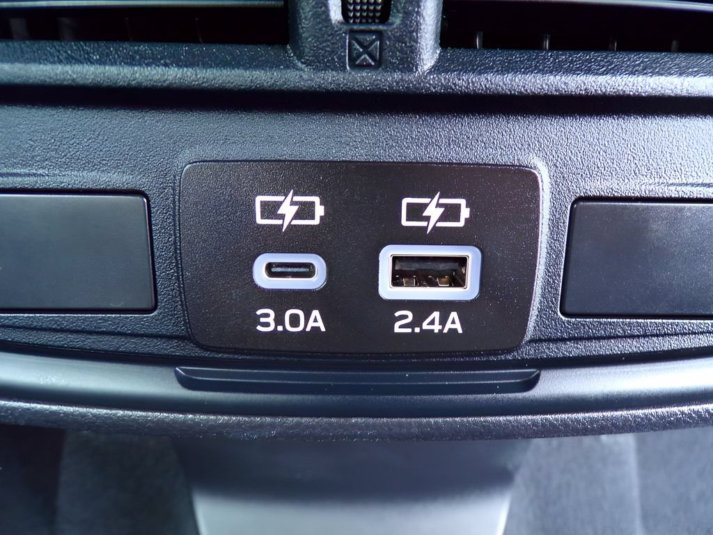 Certified 2025 Subaru Forester Premium AWD/4WD image 9
