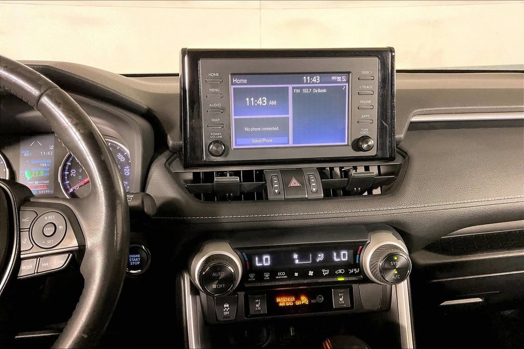 Used 2019 Toyota RAV4 XLE Premium w/ Cold Weather Package AWD/4WD image 5