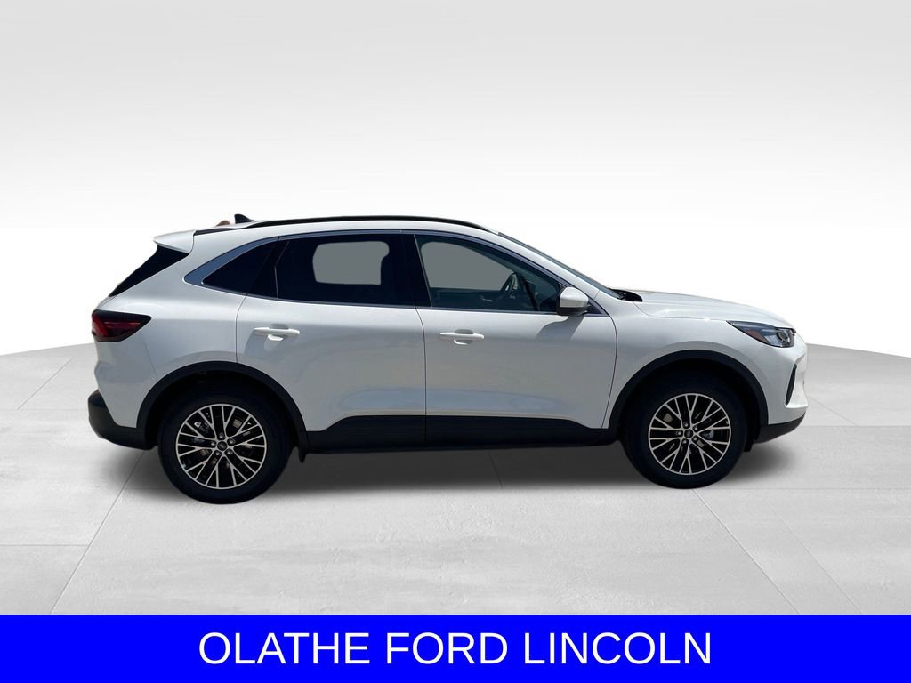 New 2025 Ford Escape SE FWD image 6
