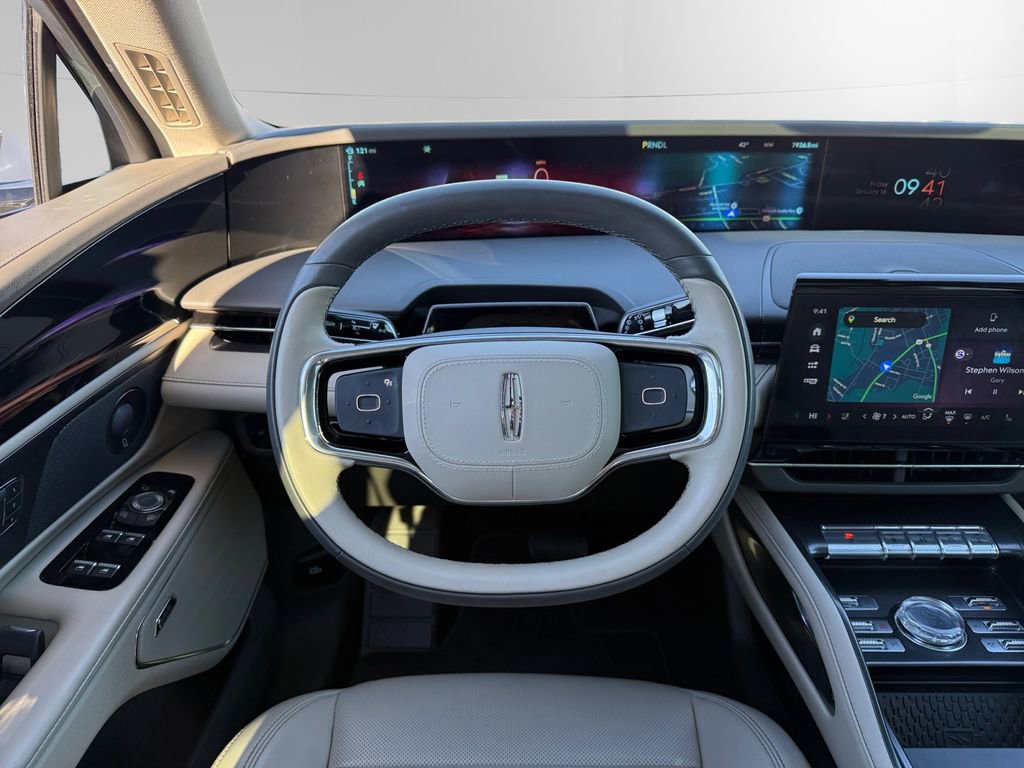 Used 2025 Lincoln Nautilus Premier w/ Equipment Group 102A image 12