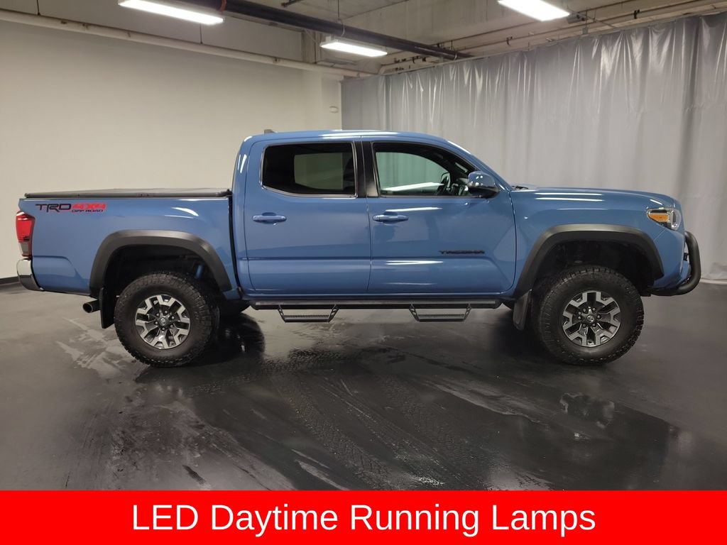 Used 2019 Toyota Tacoma TRD Off-Road AWD/4WD image 9