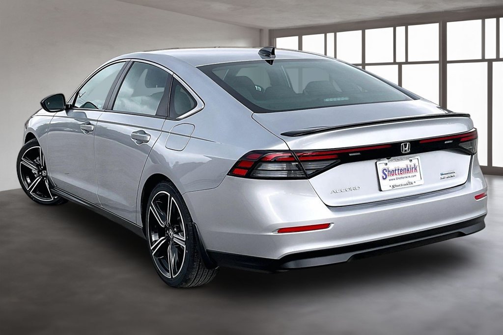 Certified 2025 Honda Accord Sport image 4