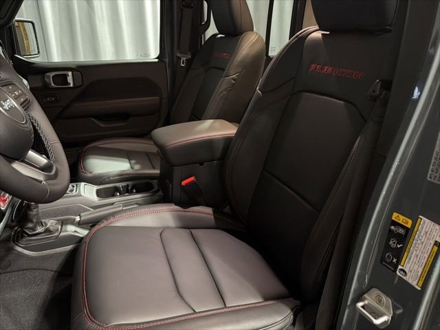 New 2026 Jeep Wrangler Unlimited Rubicon w/ Technology Group image 13