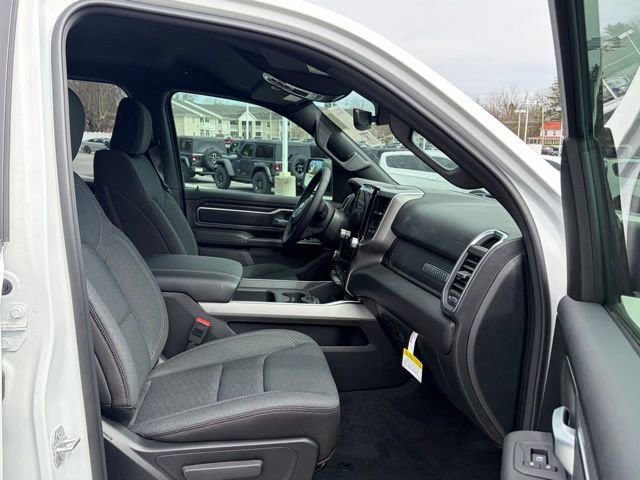 New 2026 RAM 1500 4x4 Crew Cab image 28