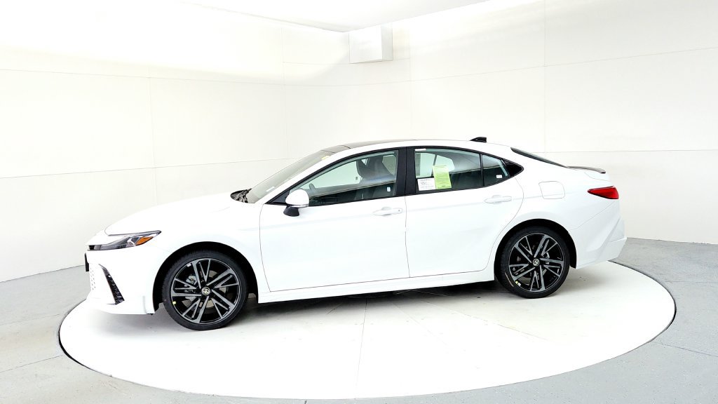 New 2026 Toyota Camry XSE w/ Premium Package AWD/4WD image 3