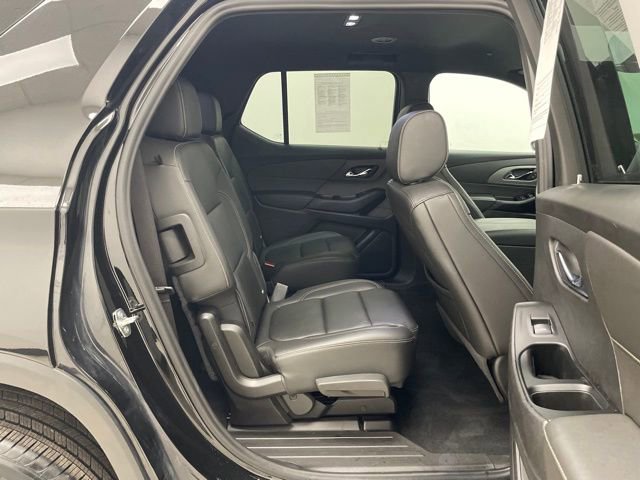 Used 2023 Chevrolet Traverse LT image 14