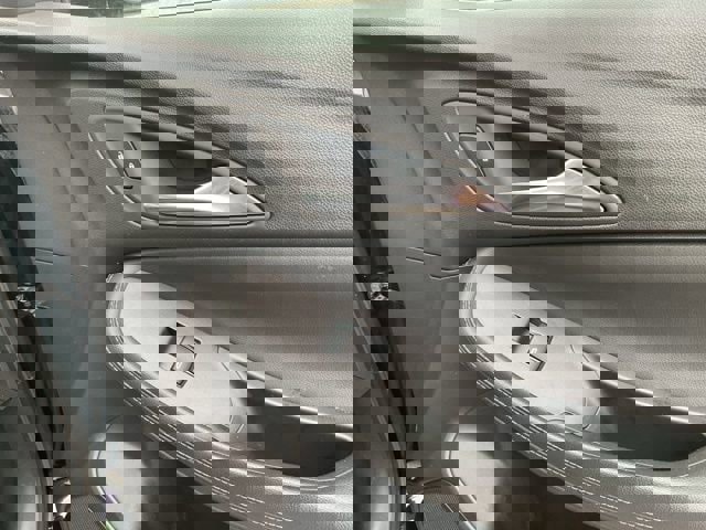 Used 2025 Buick Encore GX Preferred image 15