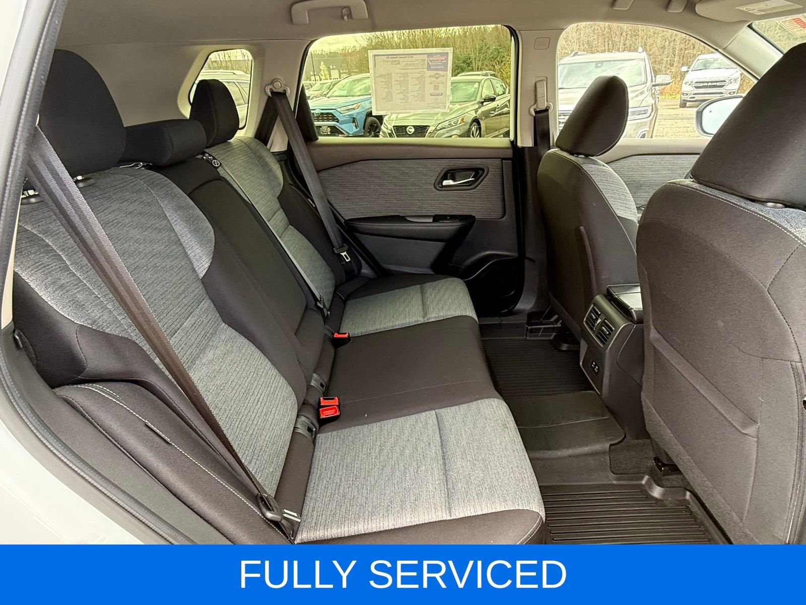 Used 2023 Nissan Rogue SV image 20