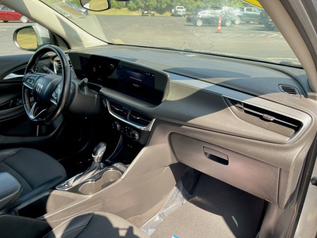 Used 2024 Buick Encore GX Preferred w/ Comfort Package FWD image 27