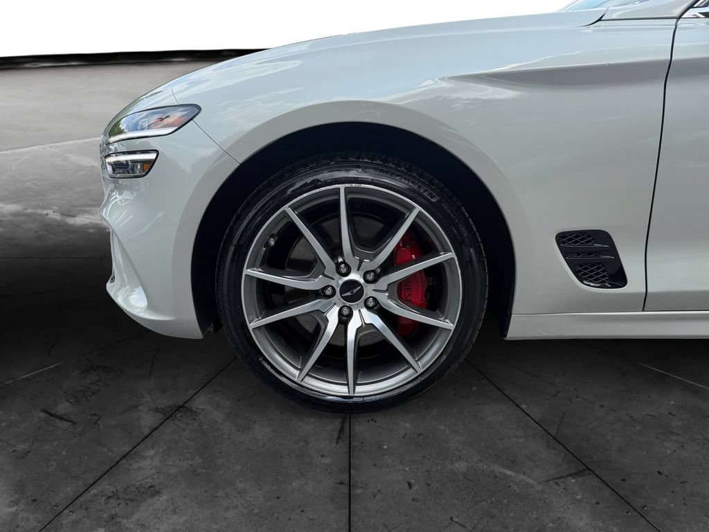 Used 2025 Genesis G70 2.5T AWD/4WD image 14