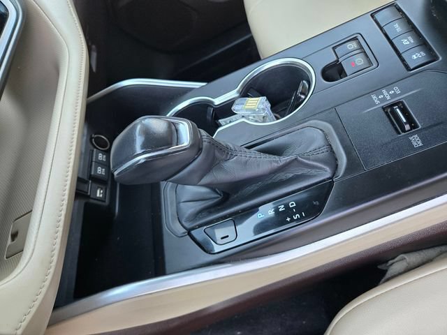 Certified 2020 Toyota Highlander XLE AWD/4WD image 18