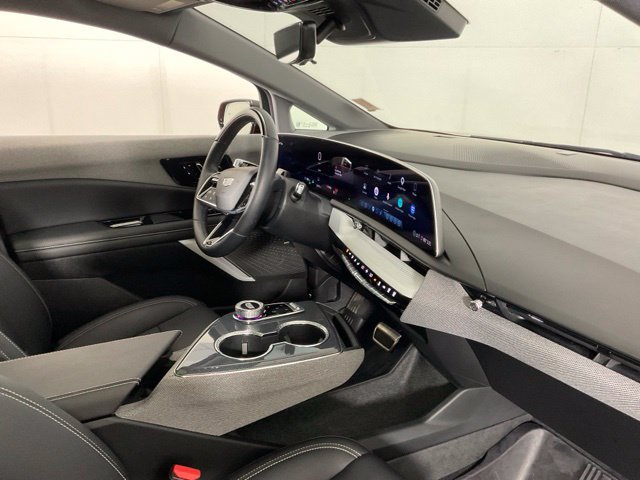 Certified 2026 Cadillac Optiq Luxury 1 w/ LPO, Floor Liner Package RWD image 27