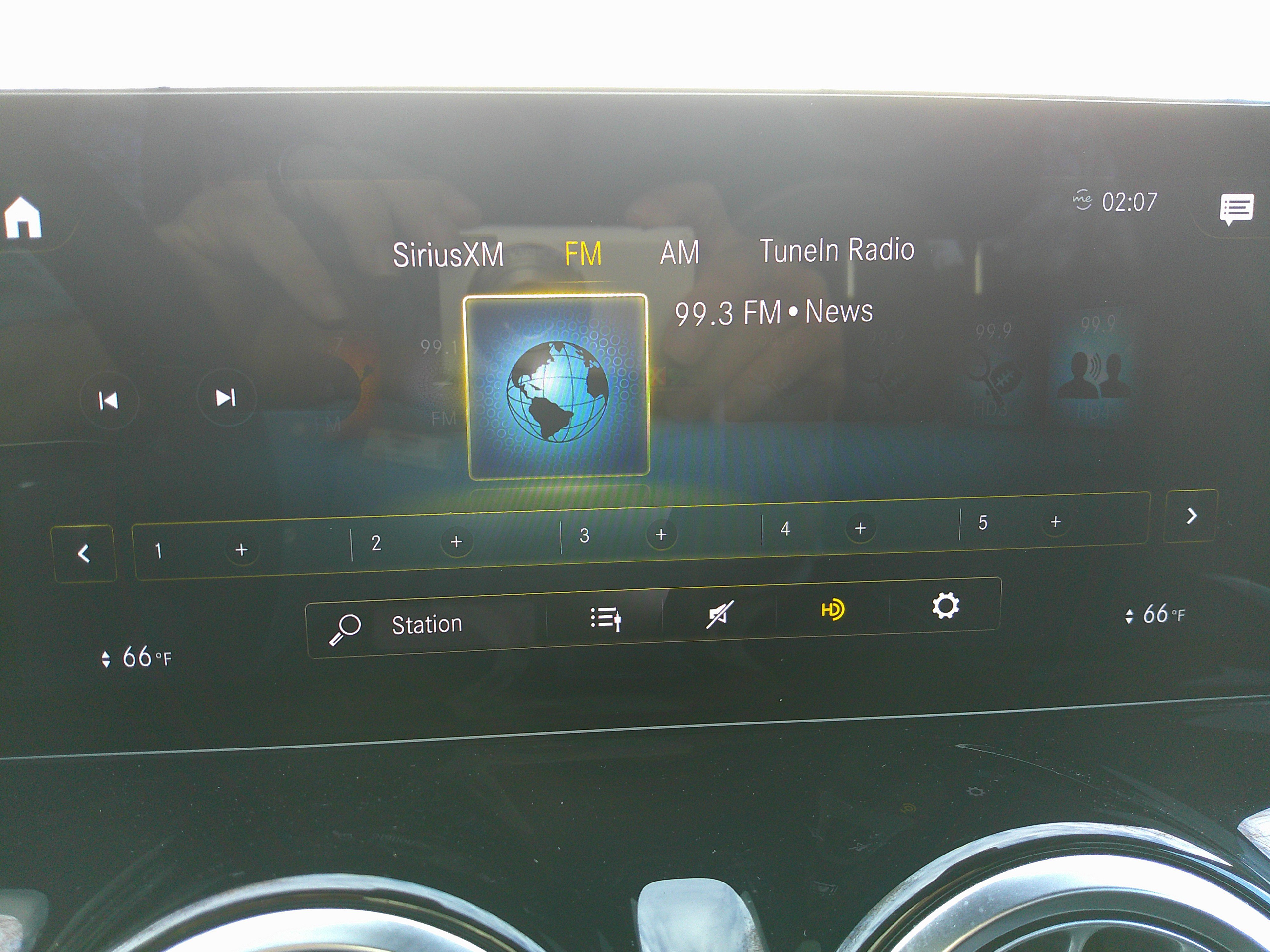 Used 2023 Mercedes-Benz GLB 250 image 23