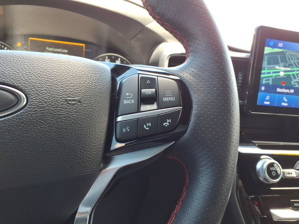 Certified 2023 Ford Explorer ST-Line AWD/4WD image 17