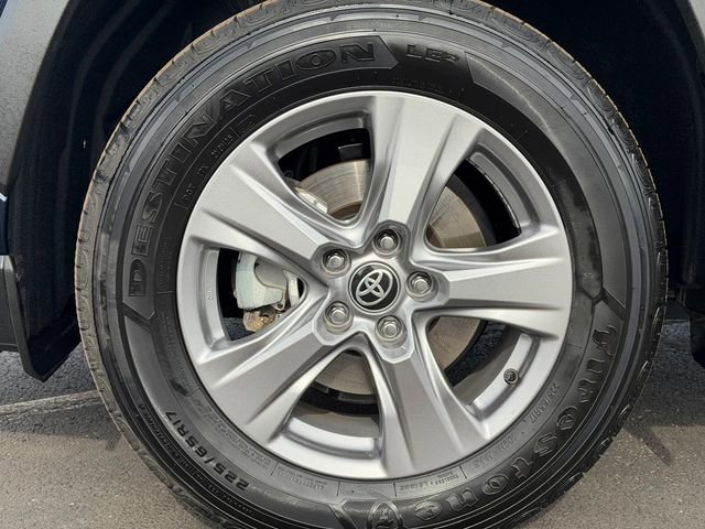 Certified 2025 Toyota RAV4 XLE w/ Convenience Package image 11