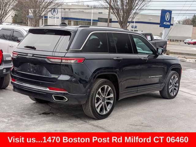 Used 2023 Jeep Grand Cherokee Overland w/ Luxury Tech Group IV AWD/4WD image 3