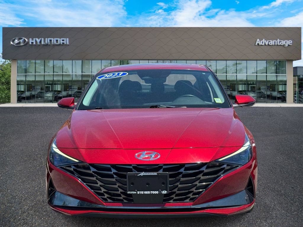 Certified 2023 Hyundai Elantra Limited FWD image 2