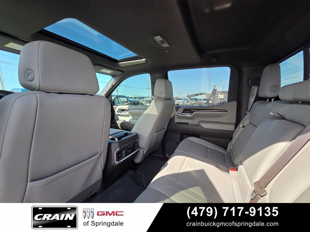 Used 2024 GMC Sierra 1500 SLT w/ SLT Premium Plus Package AWD/4WD image 28