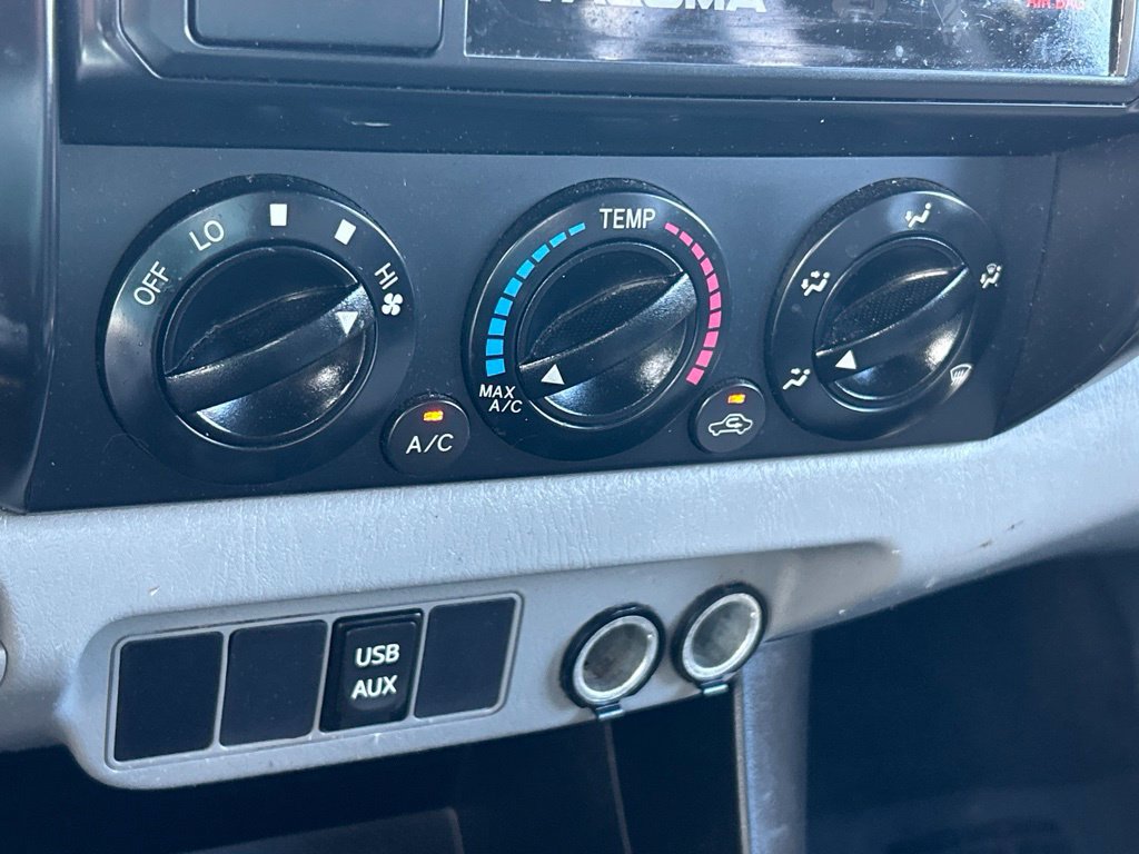 Used 2015 Toyota Tacoma PreRunner w/ Convenience Package RWD image 30
