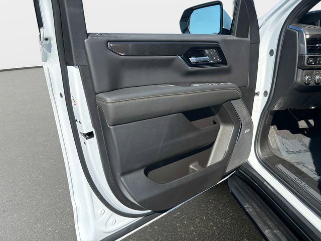 New 2026 GMC Yukon Elevation image 17