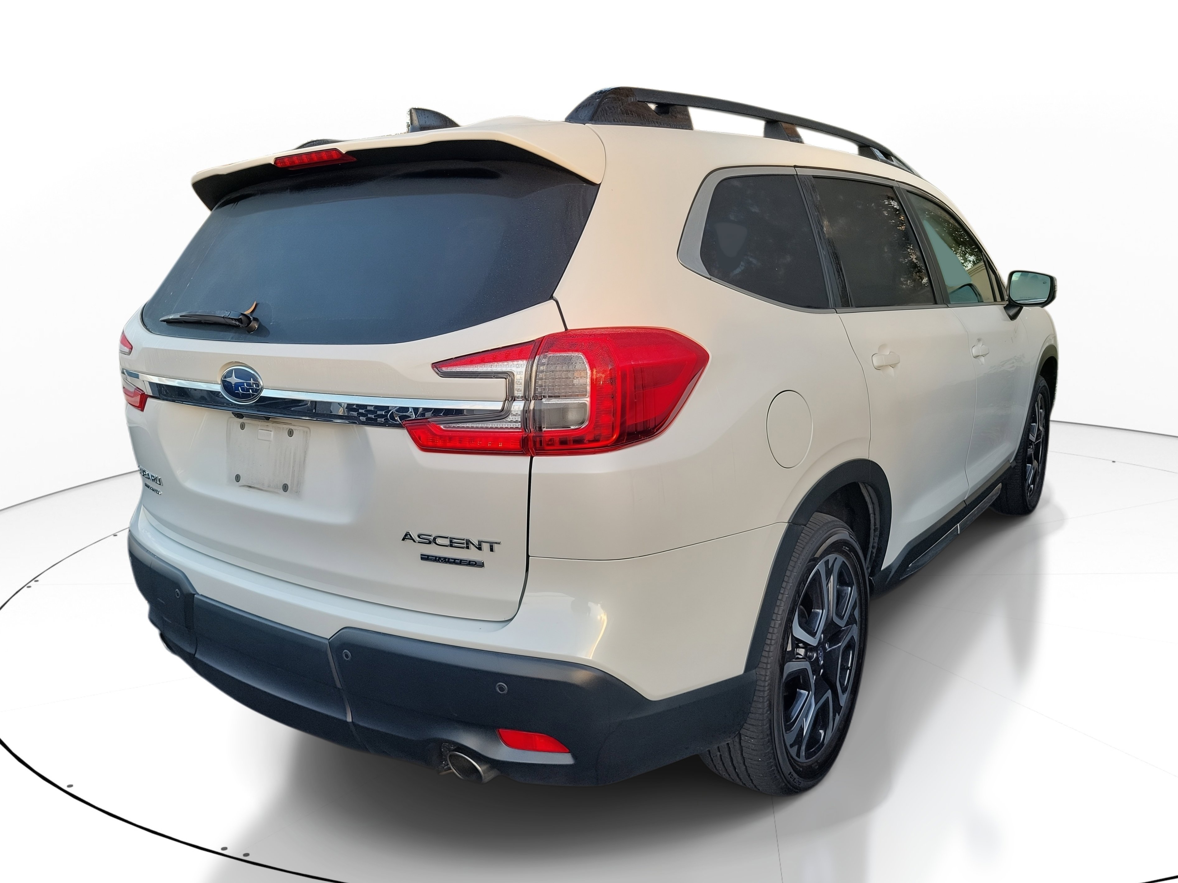 Used 2023 Subaru Ascent Limited w/ Technology Package image 9