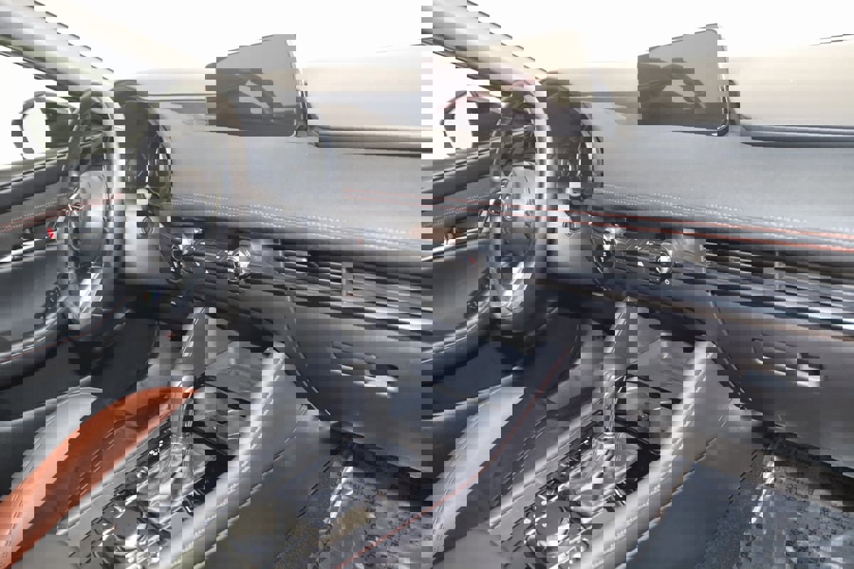 Used 2025 MAZDA MAZDA3 Carbon image 41