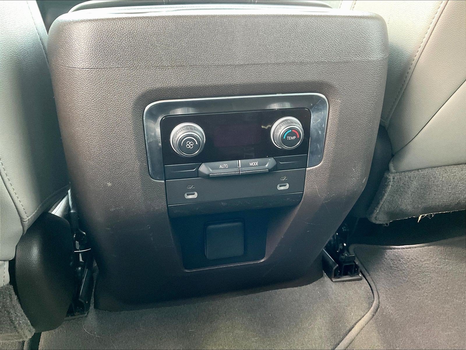 Used 2021 Chevrolet Tahoe Z71 AWD/4WD image 12
