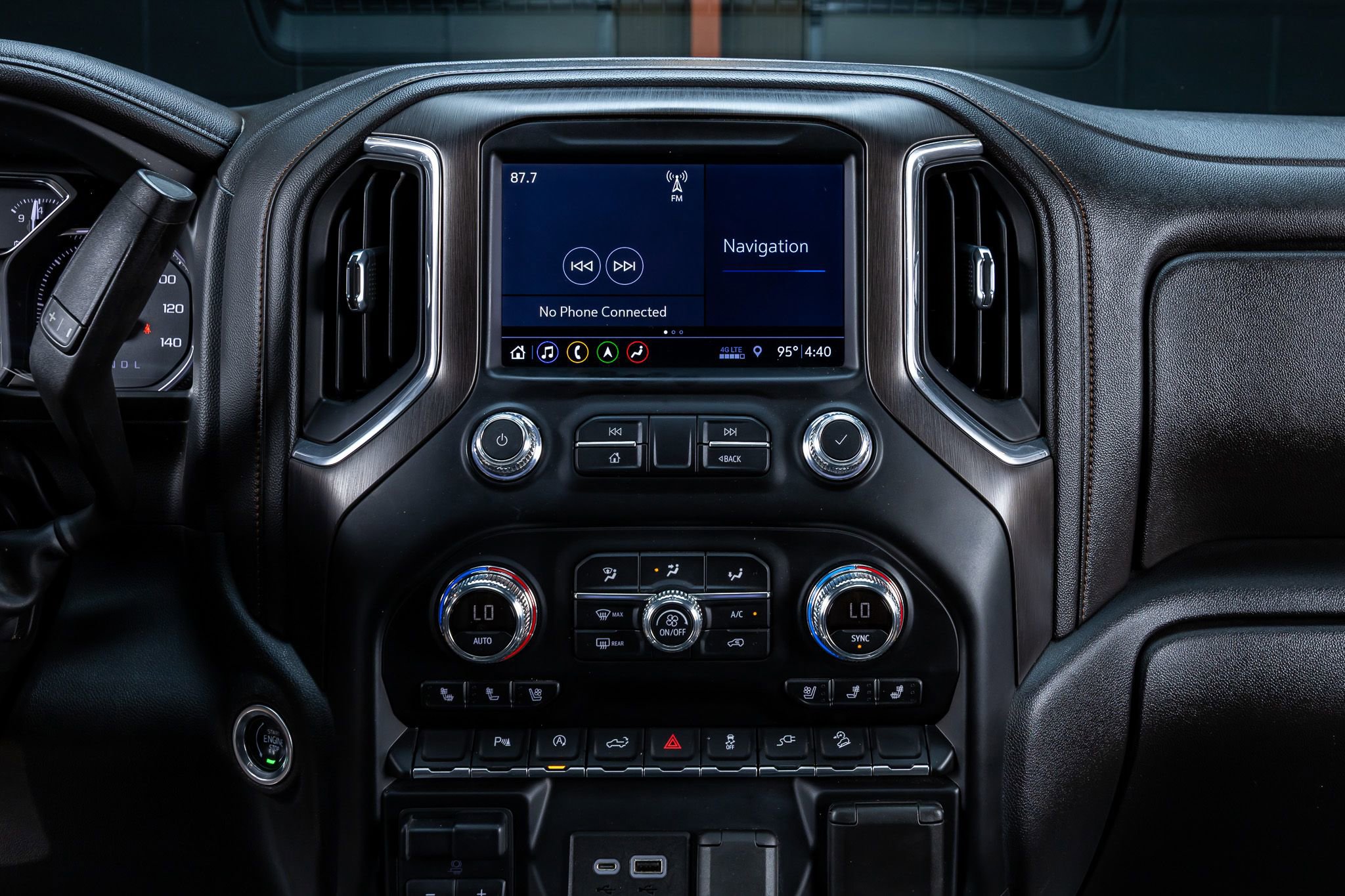 Used 2019 GMC Sierra 1500 AT4 w/ AT4 Premium Package AWD/4WD image 22